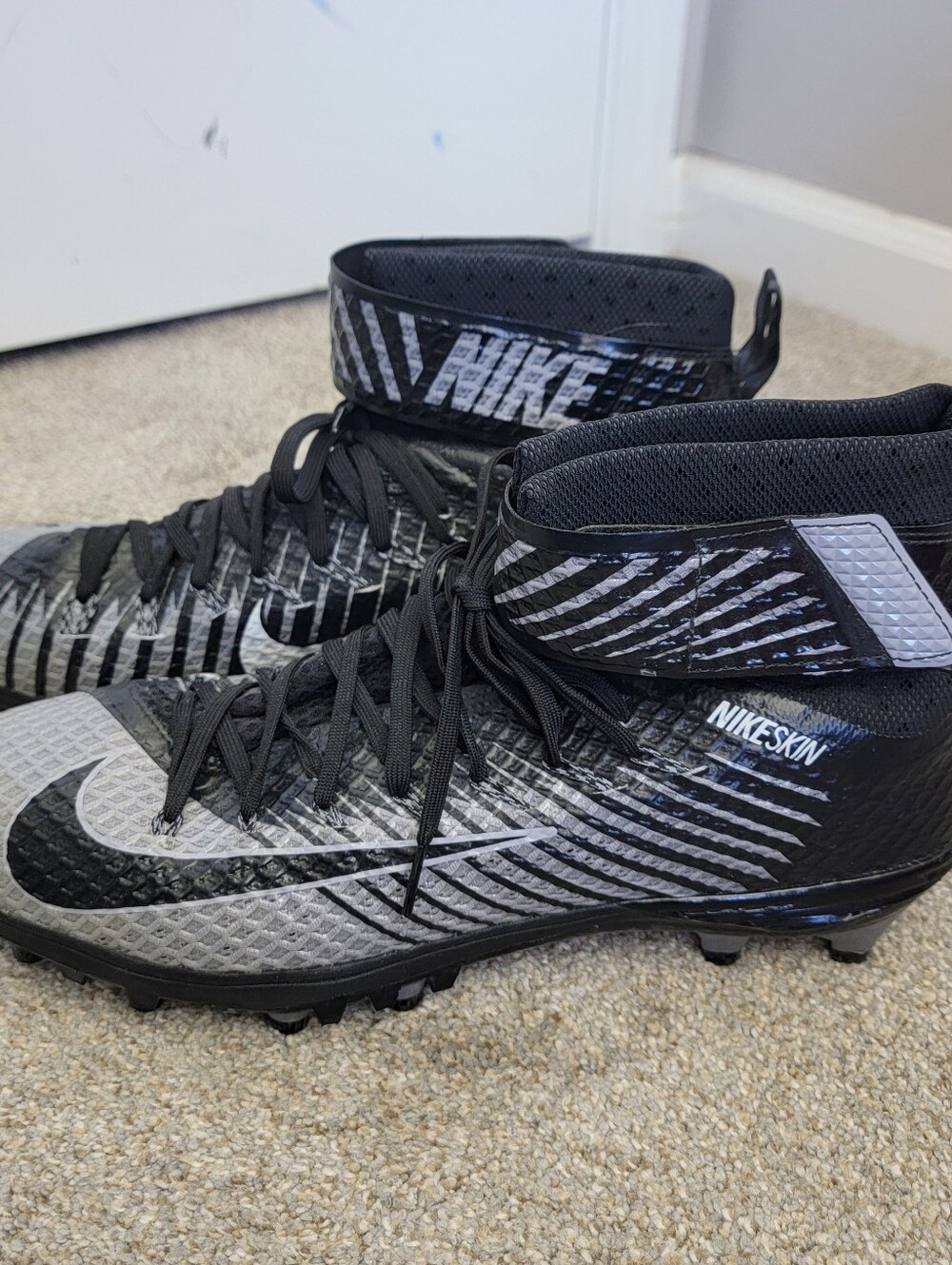 Nike Lunarbeast Elite Nikeskin Football Cleats Black/Silver/White US 12 Medium